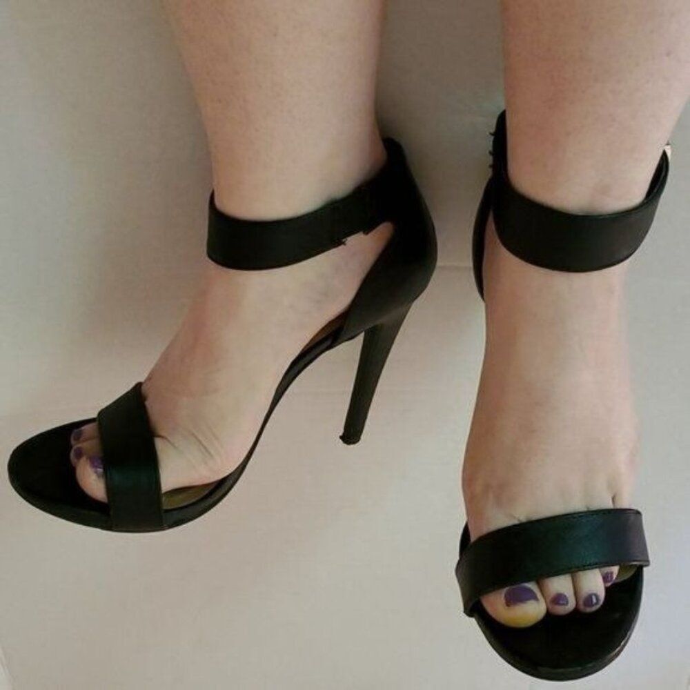 Steve Madden Black Stiletto Heels Shoes Strappy Ankle Strap Women's WOMAN'S 7 - Picture 12 of 16